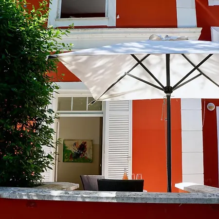 Valdepian Apartment *